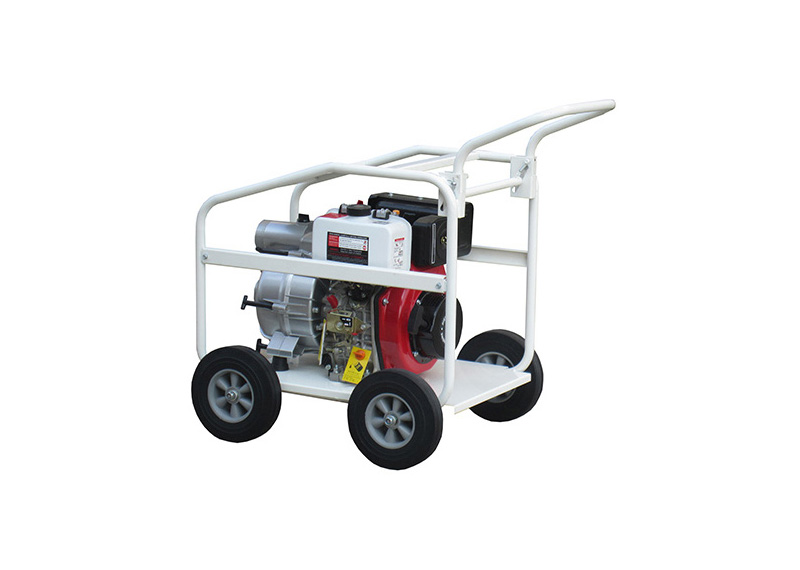 3寸便捷式柴油污水泵 http://www.syjtgfj.cn/uploadfiles/211.149.184.142/webid862/source/202011/160445541562.jpg